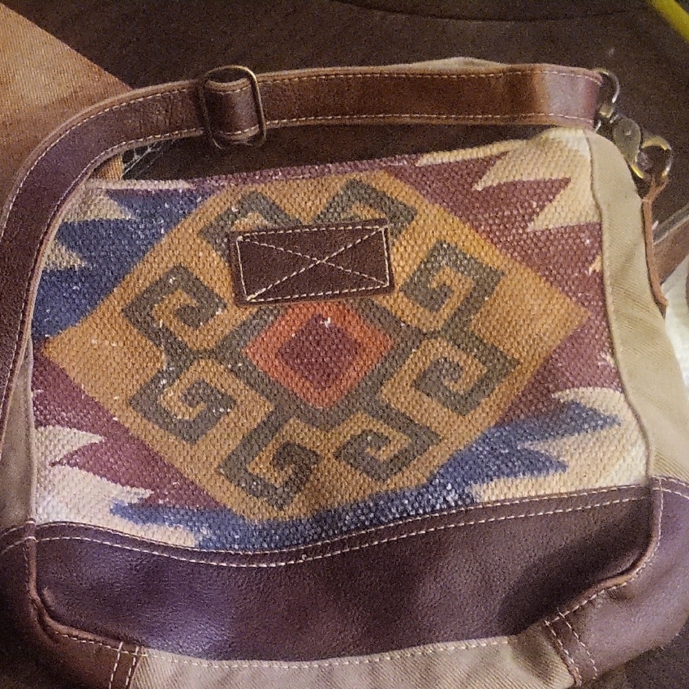 Mrya Purse